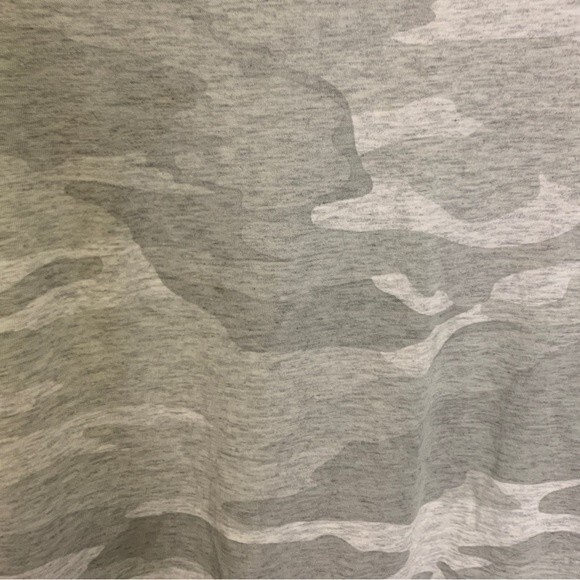 Splendid Gray Camo Relaxed Fit Crew Neck Short Sleeve T-Shirt Size XXL - Picture 7 of 10